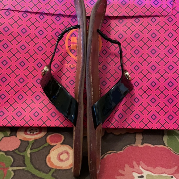 Tory Burch Black Patent Cameron Sandals 8.5 - Picture 9 of 10